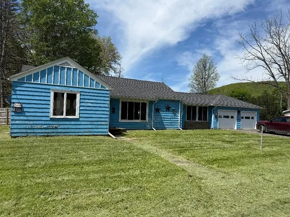 162 Woodlawn Dr, Westfield, PA 16950