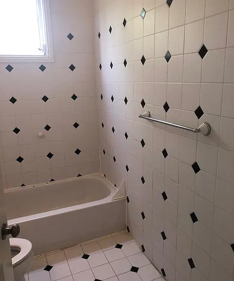5920 Pitt St — Photo 2