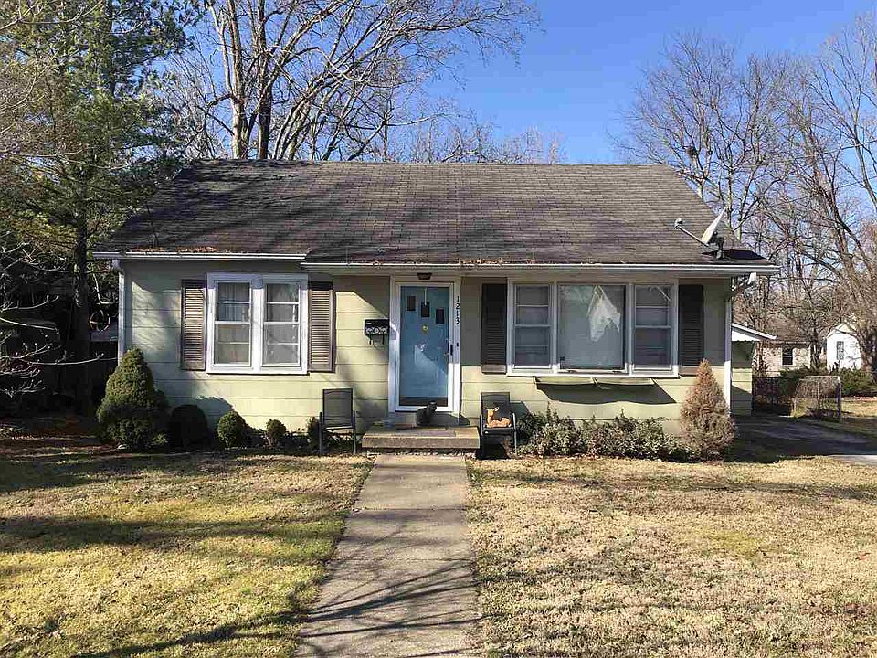 1st image of 1213 Henry Dr