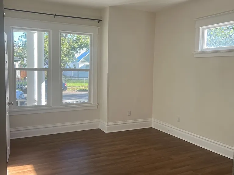 1119 W Augusta Ave #1 — Photo 10