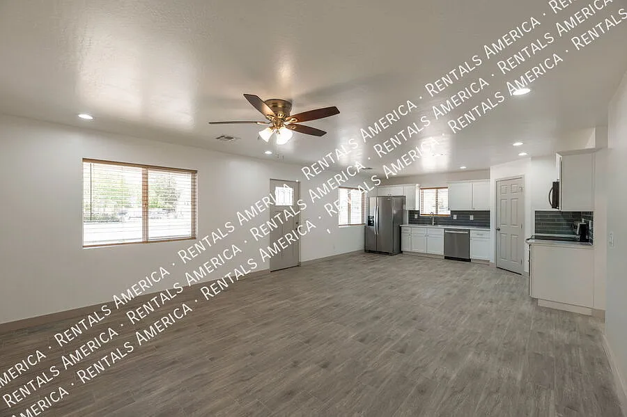 *$500 off your 1st month's rent with a signed 12-month lease* — Photo 3