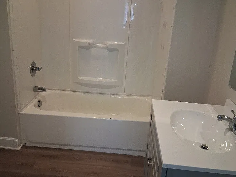 2031 Hewitt Ave #2 — Photo 9