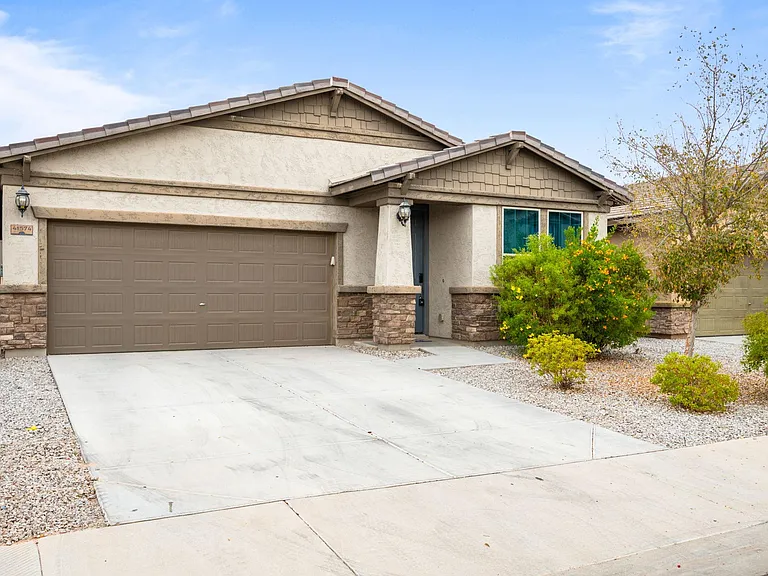 41574 W Anne Ln — Photo 35