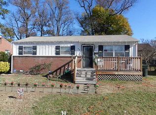 23 Cornelius Dr, Hampton, VA 23666