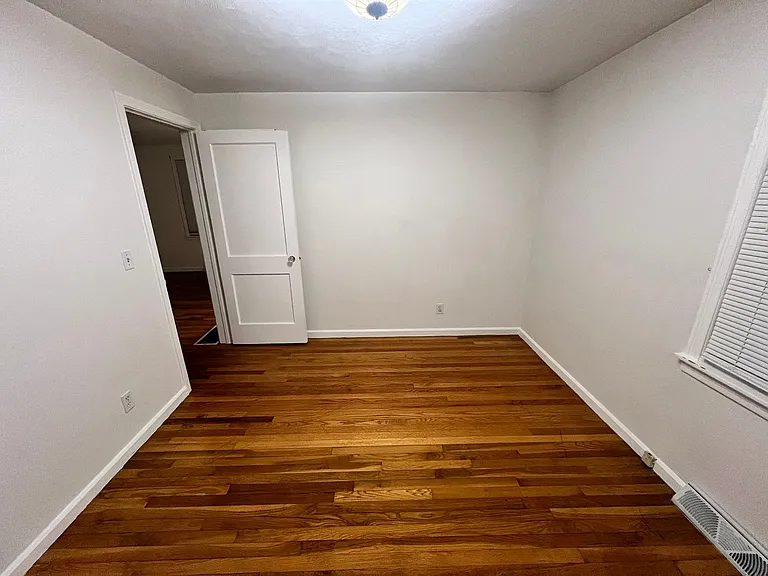 171 Old Lyman Rd — Photo 8
