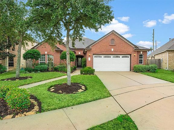 2nd image of 2106 Black Oak Dr