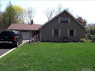 1st image of 27 Essex Dr