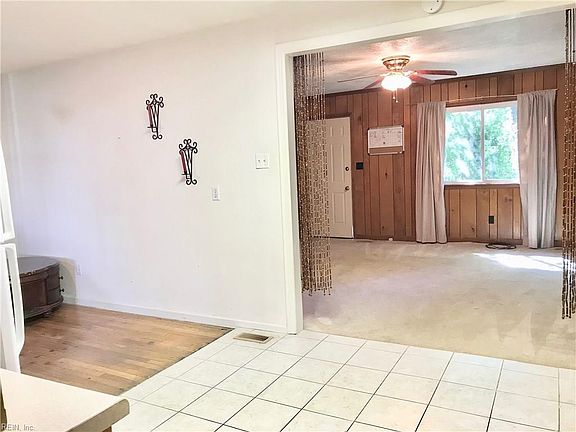 5th image of 17 Maney Dr