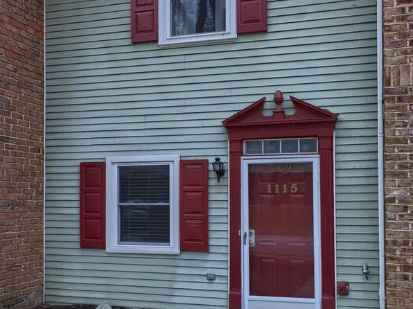 1115 Nanroc Dr, Mechanicsburg, PA 17055