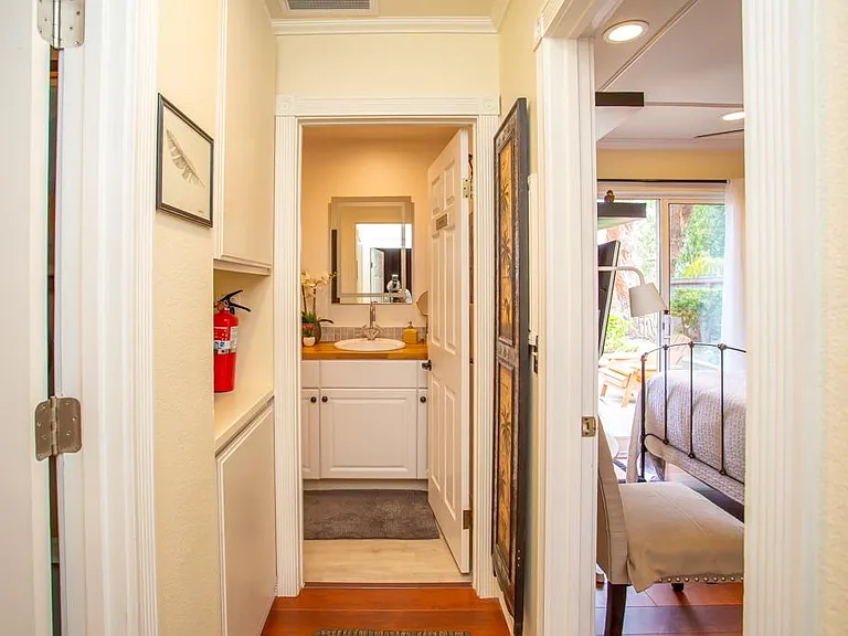 2407 Sonora Ct #2 — Photo 32