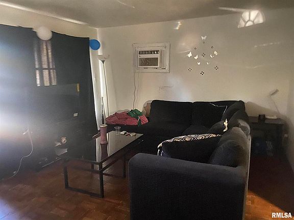 2nd image of 307 E Lynda Dr