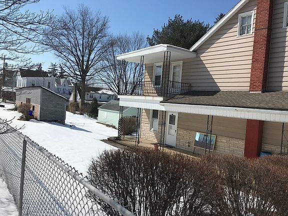 3rd image of 208 S Margaretta St