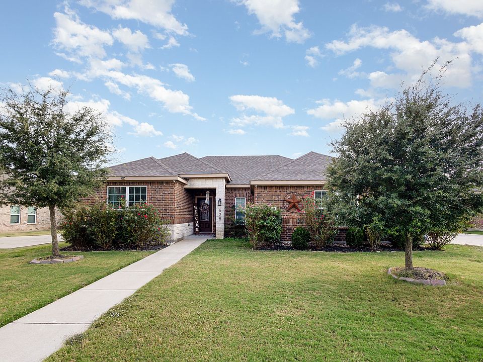 1st image of 528 Meadow Springs Dr