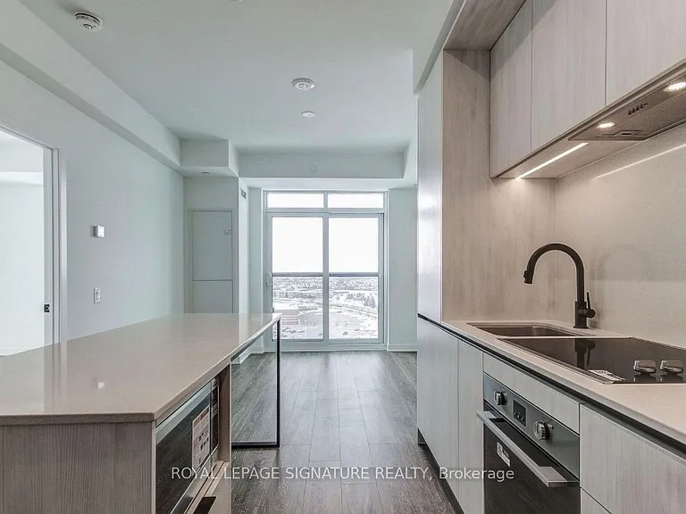 2495 Eglinton Ave W #1607 — Photo 3