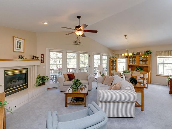 4th image of 2330 Le Loup Dr
