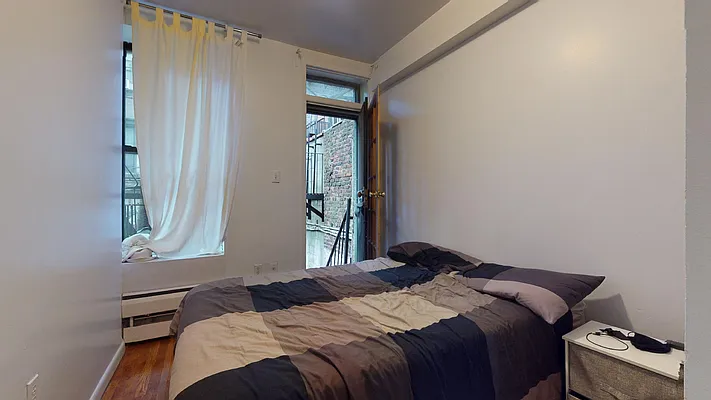 Rented by Bond New York | media 27