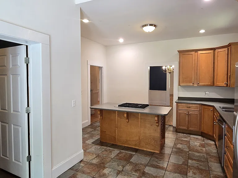712 Stonewall St — Photo 23
