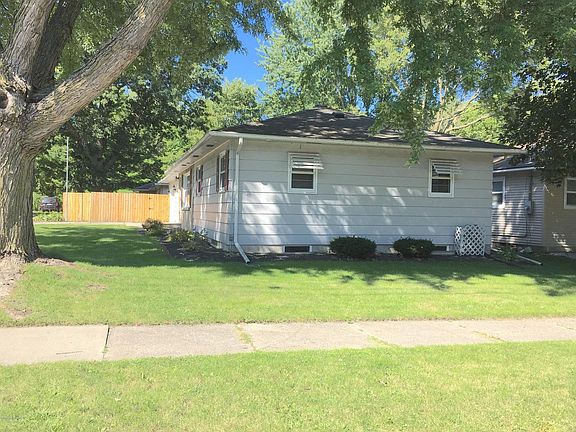3rd image of 1605 Sheridan St