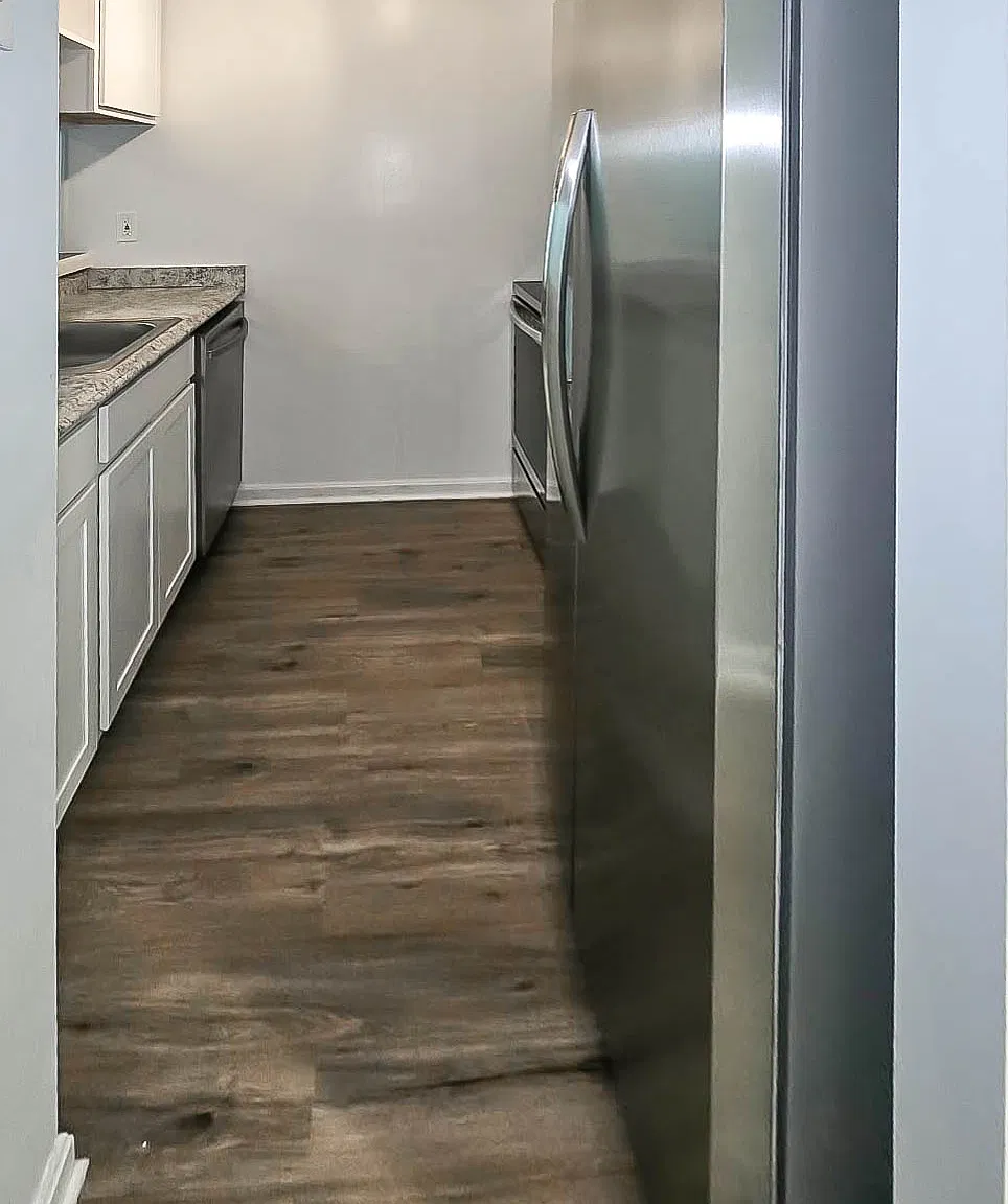 2 bed, 786 sqft, $1,350 — Photo 3