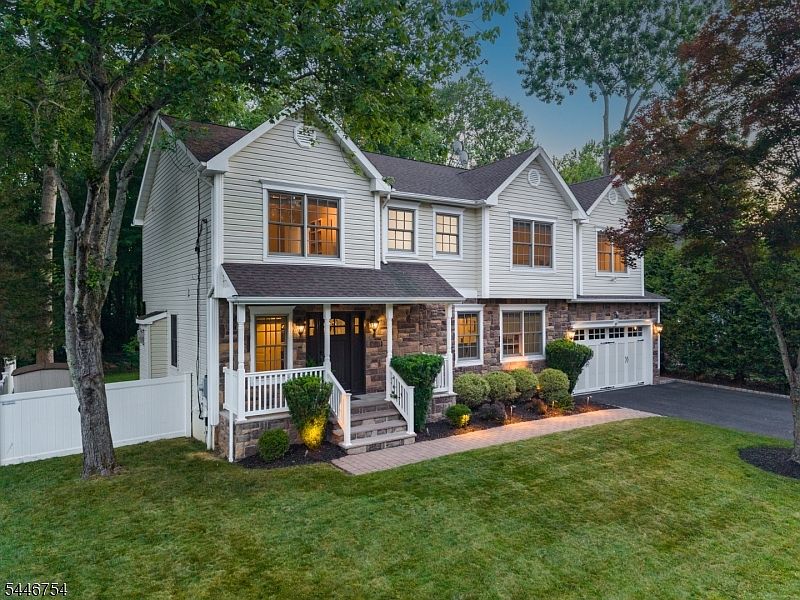 1st image of 53 Maple Ave