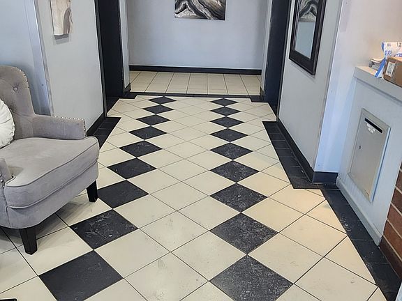 3rd image of 835 Pearson St APT 102