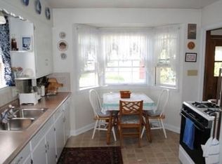 2449 S 61st St, West Allis, WI 53219