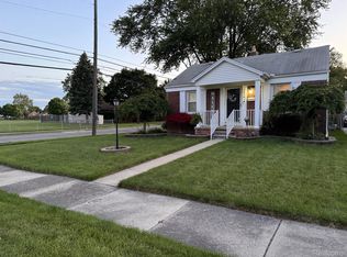 3050 W Dudley St, Dearborn, MI 48124