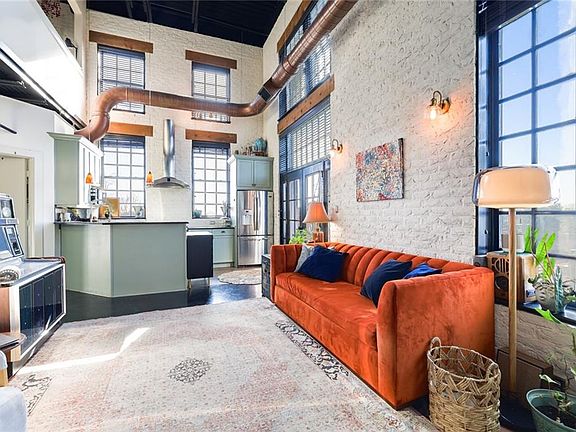 2nd image of 5434 Peachtree Rd Suite 113