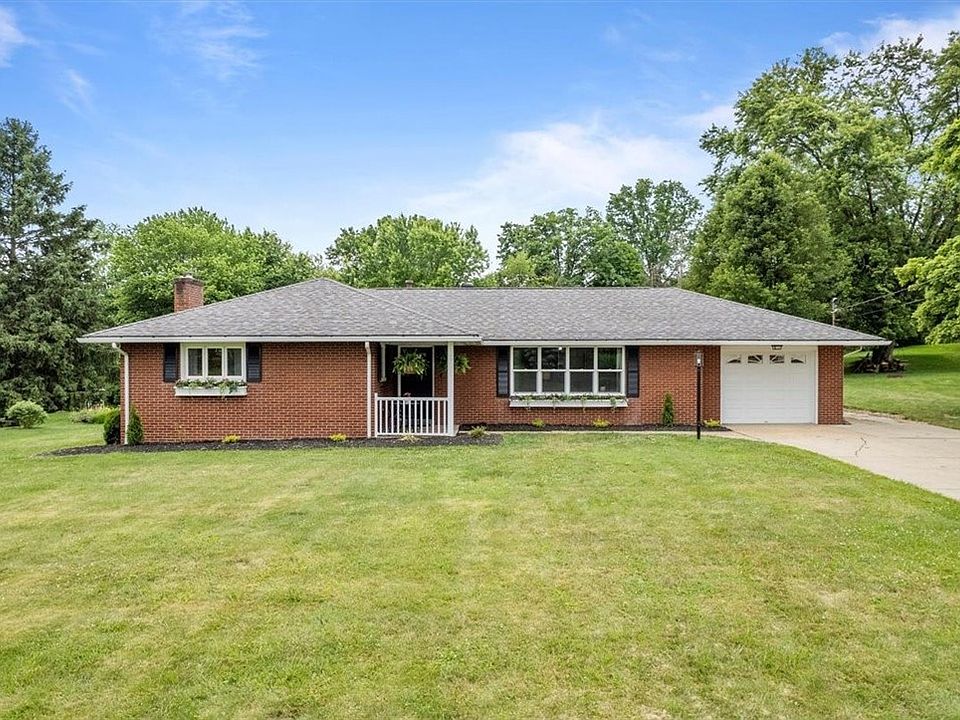 1st image of 209 Primrose Dr