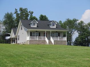 1039 Pine Ridge Ln, Clarkrange, TN 38553