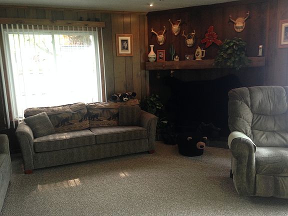 2nd image of 1066 W Lake Dr