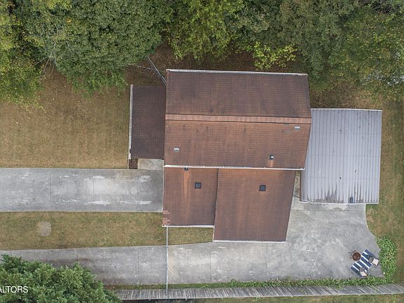 5th image of 1708 NE Albert Ave