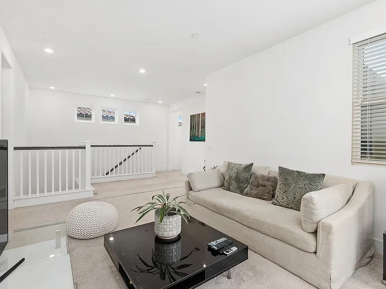 6640 Solterra Vista Pkwy — Photo 29
