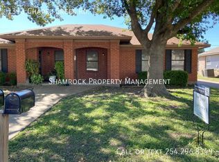 1313 Chapel Creek Rd, Woodway, TX 76712