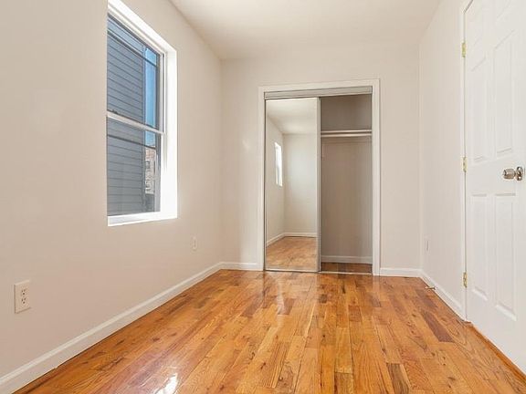3rd image of 36 Union St #2