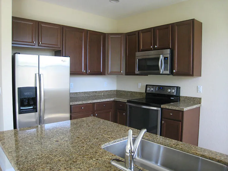 138 Monterey Bay Dr — Photo 2