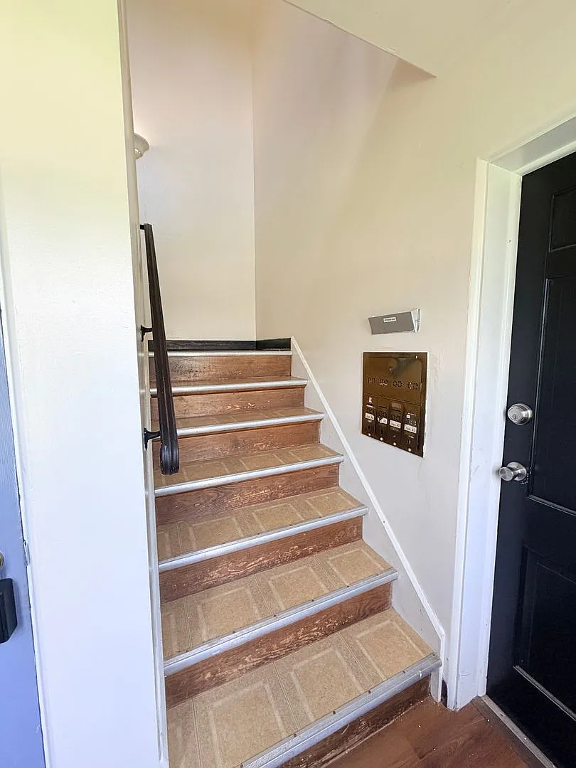 Now Showing: 1 Bedroom/1 Bathroom Apartment Located At 303 N Madison Ave. Unit 3 In Greenwood, In. — Photo 3