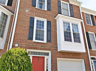 25235 Dunvegan Sq, Chantilly, VA 20152