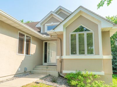 5839 Deerwood Ln N, Plymouth, MN, 55442