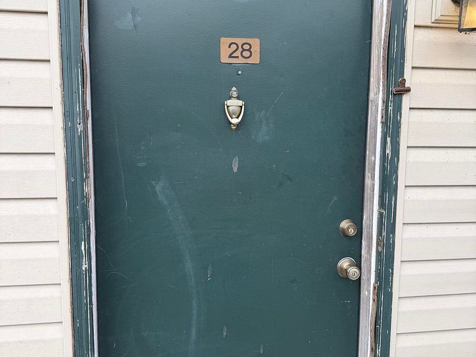 1st image of 900 Mountain Creek Rd APT 28
