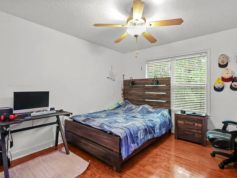 174 Hardwood Forest Dr — Photo 10