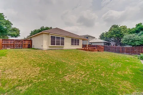 8102 Rosespur Park — Photo 22