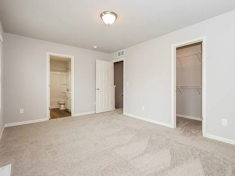 7302 Sessile Cir — Photo 15