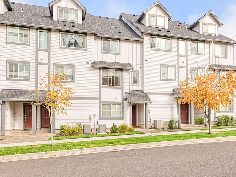 17025 SW Friendly Ln — Photo 1