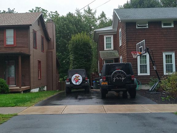 2nd image of 17 James St
