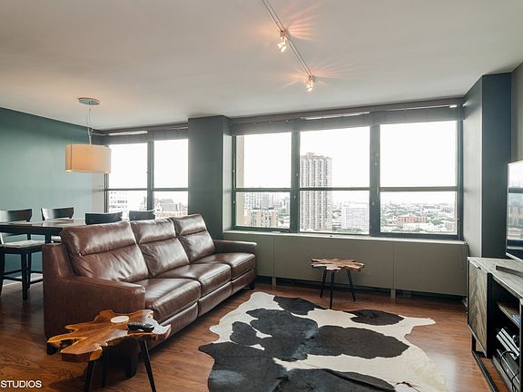 5th image of 655 W Irving Park Rd APT 2315