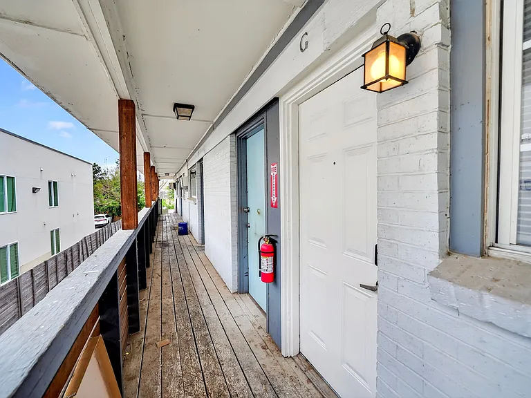 1417 Bennett Ave #G — Photo 19
