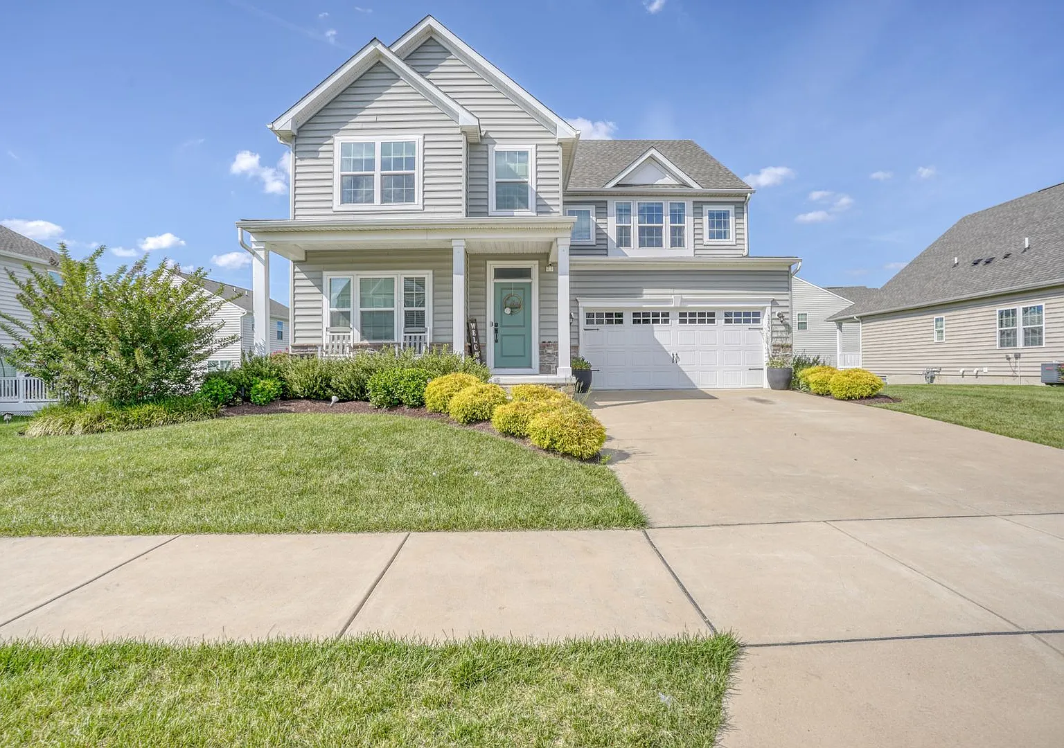 Here Is Your Chance To Live In The Model Home A 4 Bed 3 Bath Model Home!! — Photo 2