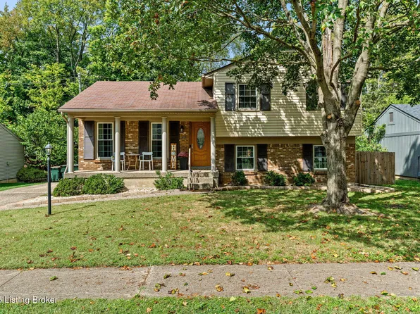 9003 Thelma Ln, Louisville, KY 40220