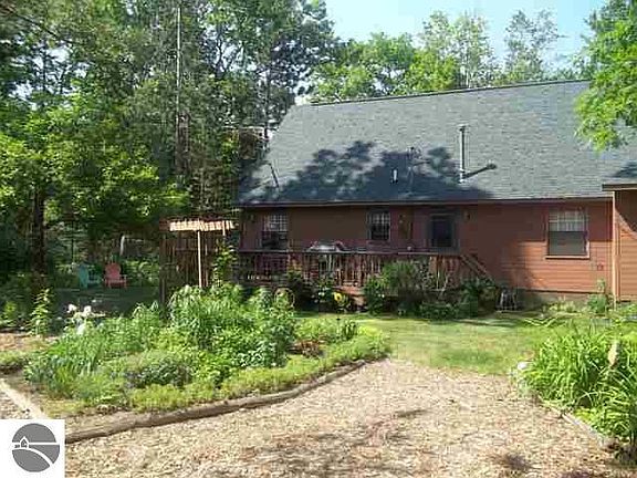 3rd image of 3369 N Wilber Rd